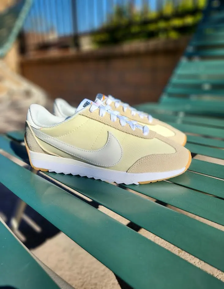 W Nike Pacific